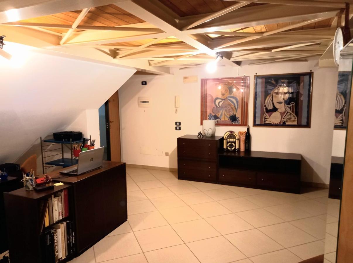 بارونيسي Takeamalficoast City Loft المظهر الخارجي الصورة