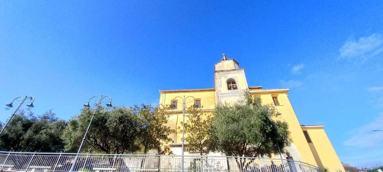 بارونيسي Takeamalficoast City Loft المظهر الخارجي الصورة